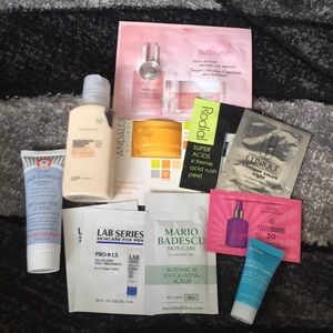 Skincare sample set
